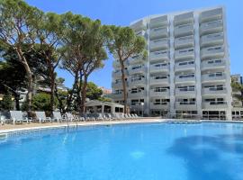 Rentalmar Blue Beach Apartments & Pool，位于萨洛的酒店