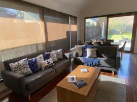 GALWAY COTTAGE，位于昆斯克利夫的酒店