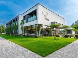 REED Luxury Hotel by Balaton，位于希欧福克的酒店