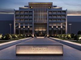 La Réserve Resort，位于克诺克－海斯特的酒店