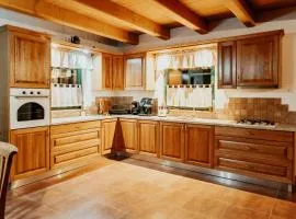 DEMETER Guesthouse FOX Siclod