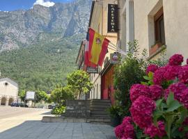 Hotel-Restaurante Badain，位于La Fortunada的酒店