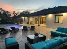 Luxury Designer House with Heated Pool