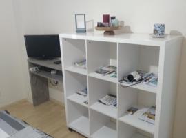 chambre carentan les marais aux calme tr&egrave;s reposant，位于Saint-Hilaire-Petitville的低价酒店