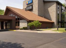 Comfort Inn & Suites Syracuse-Carrier Circle，位于雪城汉考克国际机场 - SYR附近的酒店