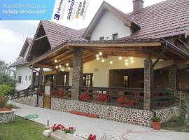 NUT HOUSE Retezat，位于Nucşoara的旅馆