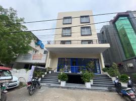F9 Hotels 343 Meera Bagh, Paschim Vihar，位于新德里西德里的酒店