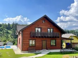 Карпатська садиба