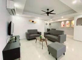 Modern Stylish Double Storey 5Room 9Pax @Icon city