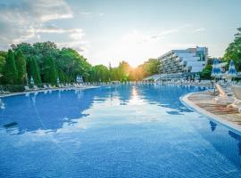 Calimera Ralitsa Superior Hotel - Ultra All Inclusive plus Aquapark，位于阿尔贝纳的酒店