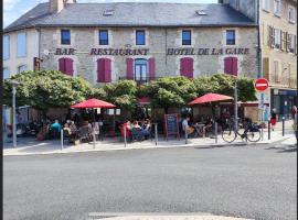 Hôtel de la gare，位于塞维拉克勒沙托的酒店