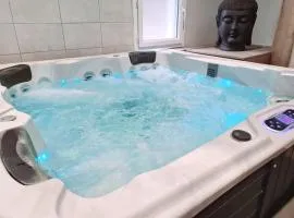 乐切瓦尔布兰克酒店