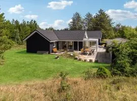 Nice Home In Blokhus With Kitchen