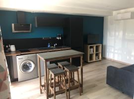 Appartement au cœur de la Savoie，位于Saint-Jean-de-la-Porte的低价酒店