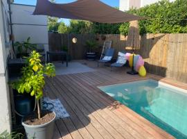 Maison, piscine centreville Gujan-Mestras 4 hôtes，位于居让梅斯特拉的酒店