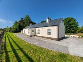 Farm View Cottage Castlerea，位于Castlerea的度假屋