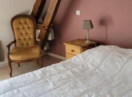 Maison proche Zoo de Beauval，位于Poulaines的酒店