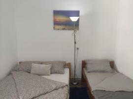 Apartmani Nova Topola，位于Nova Topola的酒店