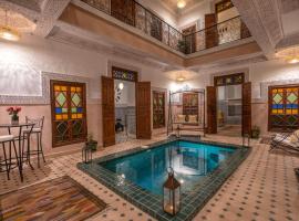 Riad Albaraka，位于马拉喀什的带泳池的酒店