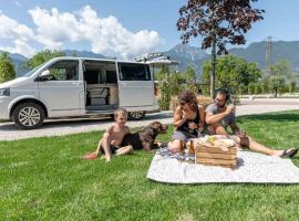 Camping Agrisalus，位于阿科的酒店