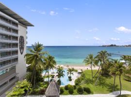 城堡皇家海滩度假村及Spa，努美阿，位于努美阿的酒店