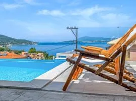 Oceanida sea view luxury suite