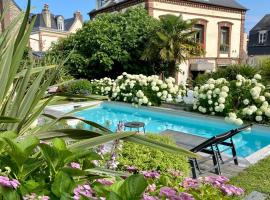 VILLA DU CEDRE Honfleur，位于翁弗勒尔Saint Leonard's Wash House附近的酒店