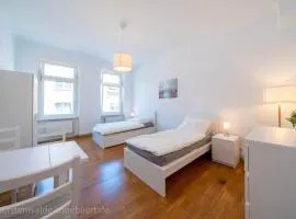 Apt Watt 2 Zimmer 55qm TV Waschmaschine Trockner Vollausstattung zentral
