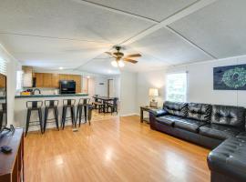 Ultimate ATV Escape - Ride to Cumberland Trails!，位于Caryville的酒店