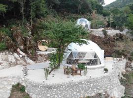 ZEN Relaxing Village，位于采蒂涅的酒店