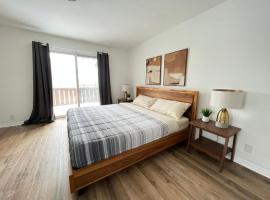 Letitia Heights !E Spacious and Quiet Private Bedroom with Private Bathroom，位于巴里的酒店