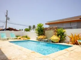 R&V Combate Beach House 1 with Pool