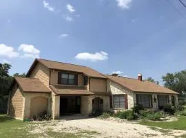 Rocky River House on Medina River