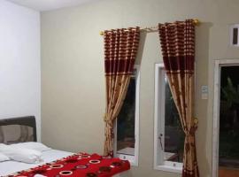 FAREL HOMESTAY KAWAHIJEN，位于外南梦的酒店