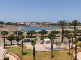 Bouznika Bay Evasion，位于Sidi el Haj Bou Derbala的酒店