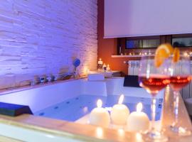 B&B Golden House & spa，位于Rose的酒店