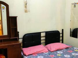 Farah Homestay，位于马格朗的酒店