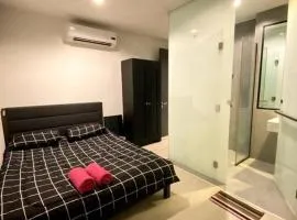 Rehat Guest House, The Square, One City, USJ25