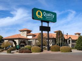 Quality Inn & Suites Gallup I-40 Exit 20，位于盖洛普市政机场 - GUP附近的酒店