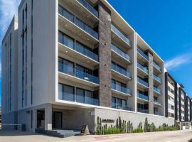 Casa Sueño - Modern, spacious & luxurious brand new condo，位于卡波圣卢卡斯的酒店