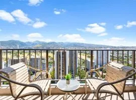 Stunning Mountain View Condo, Near Beach with Parking