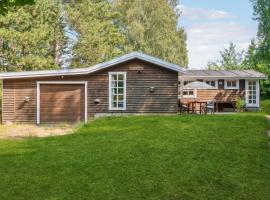 Stunning Home In Fårevejle With Wifi，位于福勒瓦伊勒的酒店