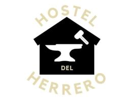 HOSTEL DEL HERRERO，位于Apóstoles的度假短租房