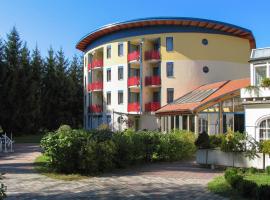 Hotel & Kurpension Weiss，位于巴特塔茨曼斯多夫的酒店
