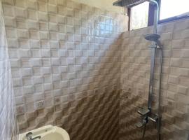 Riambel Paradise Inn Ground Floor Room，位于Riambel的酒店