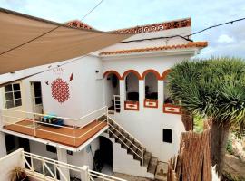 Acoran Family Guests House Firgas with Included Morning Yoga Practice，位于Firgas的酒店