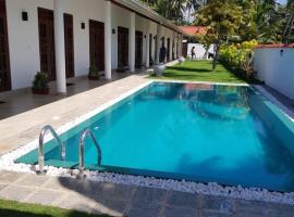 Tortuga Beach Hotel，位于Paiyagala South的酒店