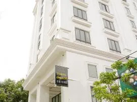 TQ Hotel & Apartment