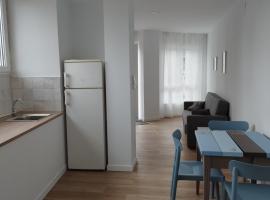 Apartamentos y estudios EL CENTRO，位于Vargas的酒店