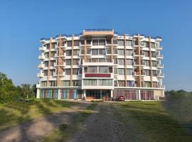 Hotel Orchid Blue，位于Ināni的酒店